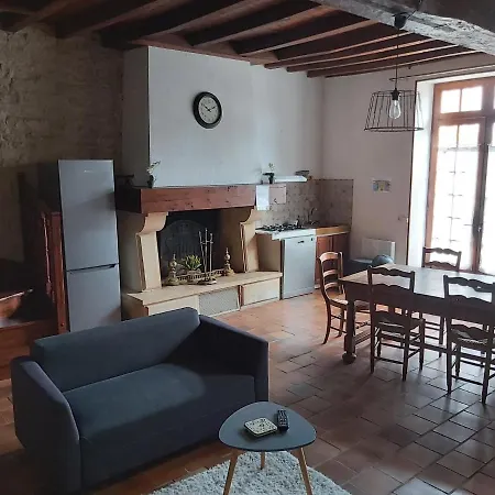 Logis Des Bessons Bed and Breakfast Migron Buitenkant foto