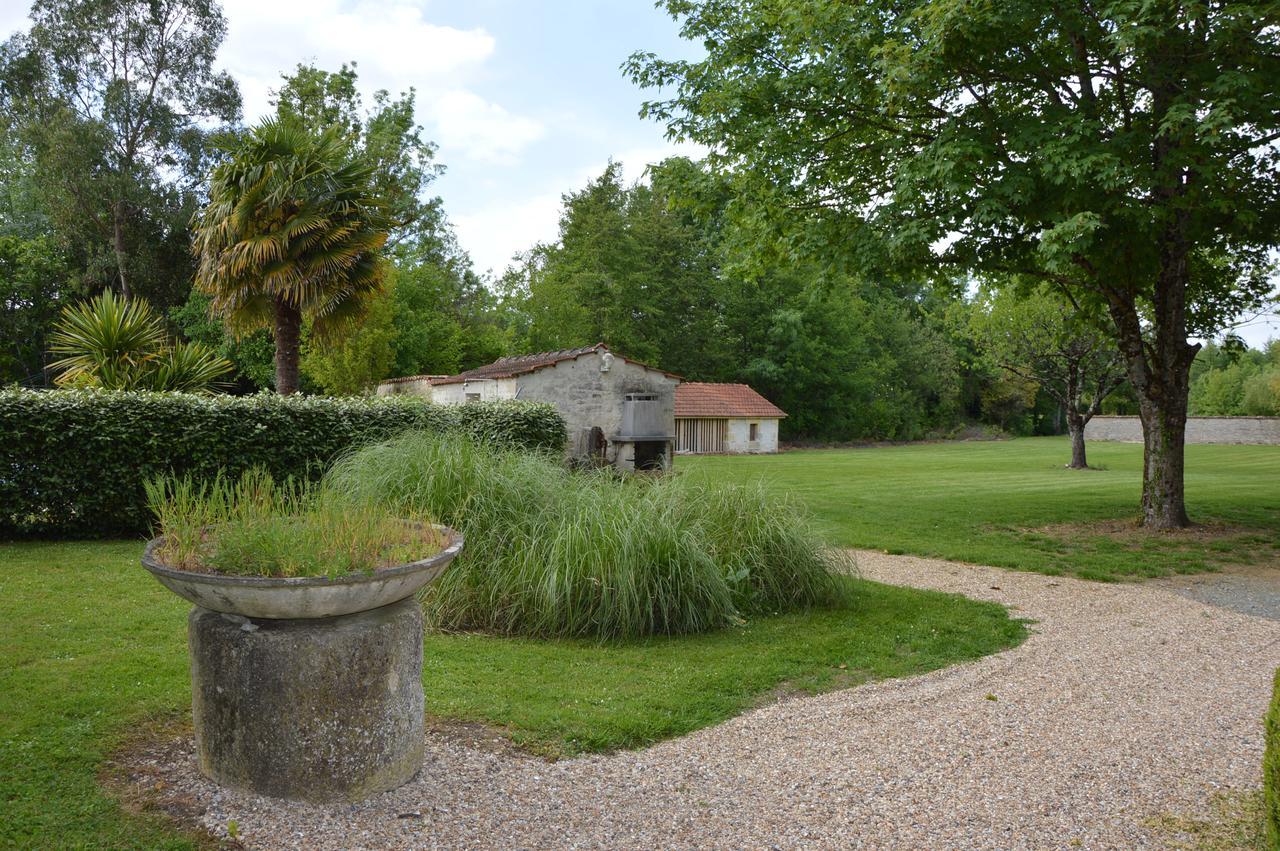 Logis Des Bessons * Migron