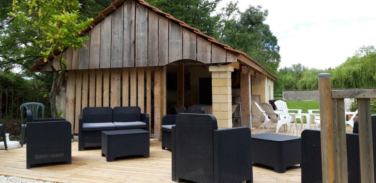 Logis Des Bessons Couette-café